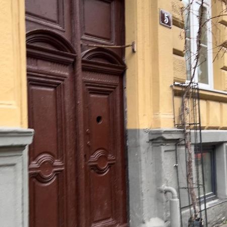 32Kotliarska Daire Lviv Dış mekan fotoğraf
